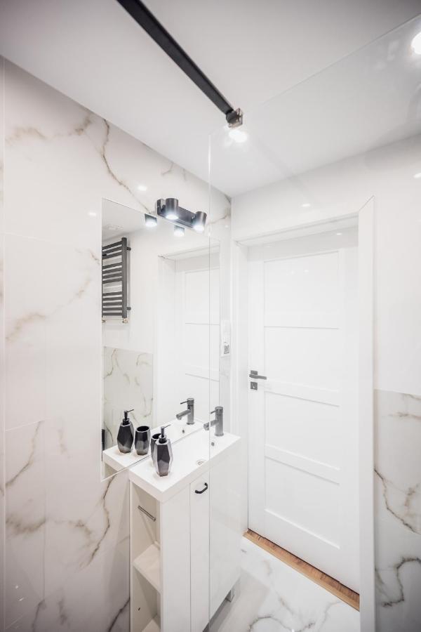 Przytulny Apartament 150 Metrow Od Rynku Apartman Wrocław Kültér fotó